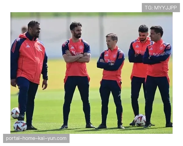 曼联回归四后卫体系 弗莱彻激活进攻基因初见成效