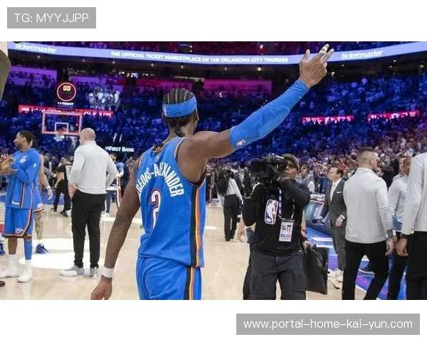 亚历山大压哨三分绝杀掘金 连续126场20+追平张伯伦尘封纪录 亚历山大压哨三分绝杀掘金 连续126场20+追平张伯伦尘封纪录